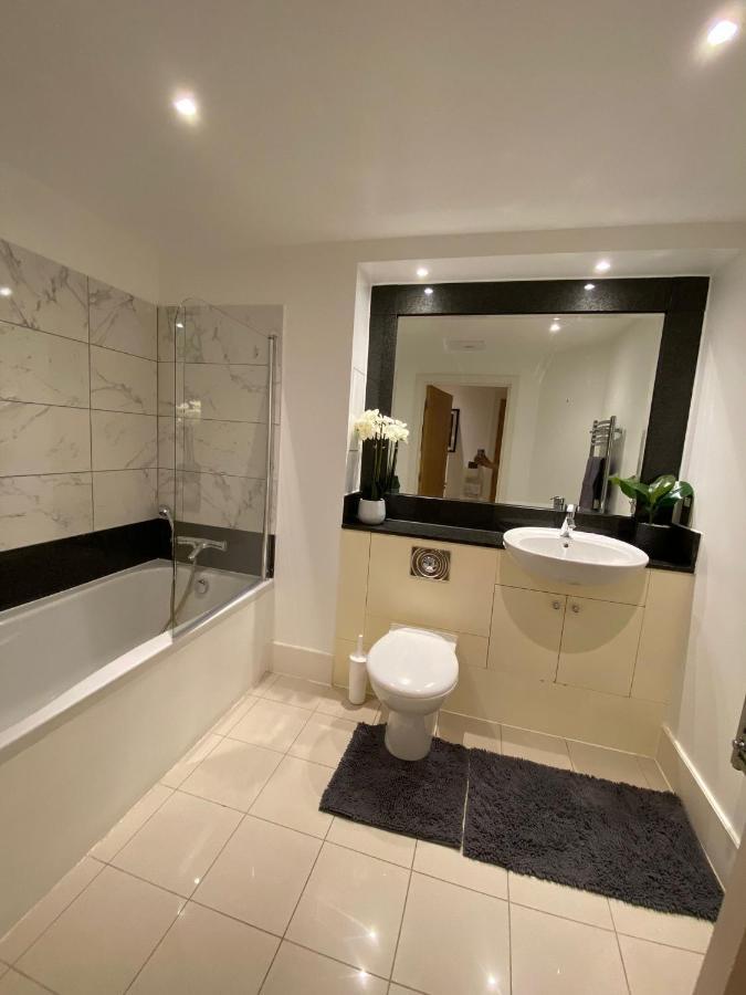 Fabulous 2 Bed Apartment In Vauxhall لندن المظهر الخارجي الصورة
